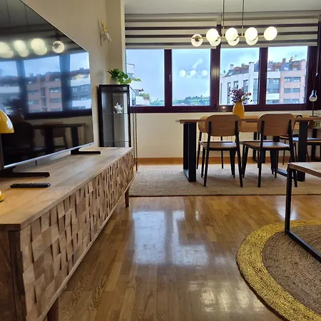 651a Siente Centrico Con Garaje By R2r Consulting *