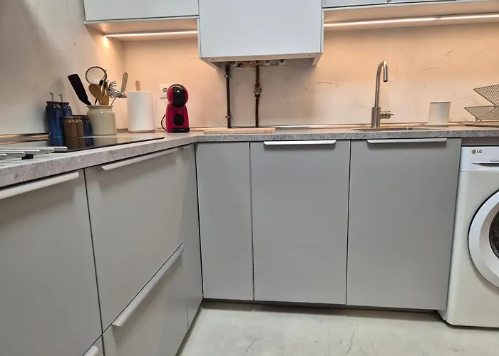 651a Siente Centrico Con Garaje By R2r Consulting